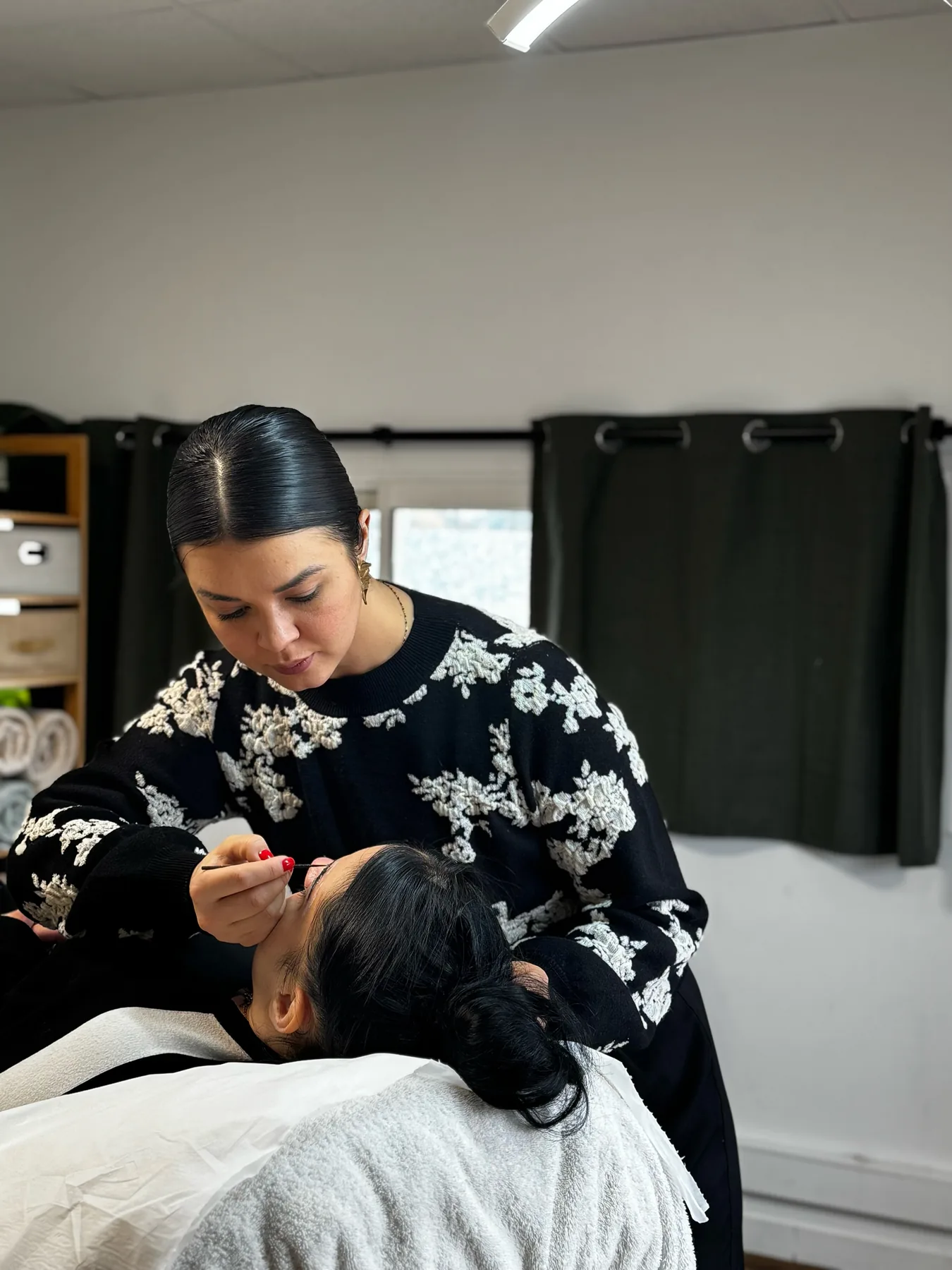 Produits soins professionnels utilisés à l'institut Reveal Beauty Sanary